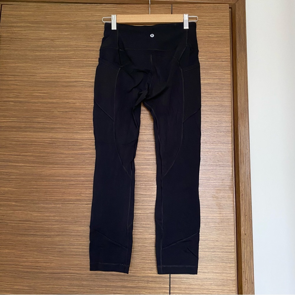 Lululemon All The Right Places 24 inch leggings Black Size 6
